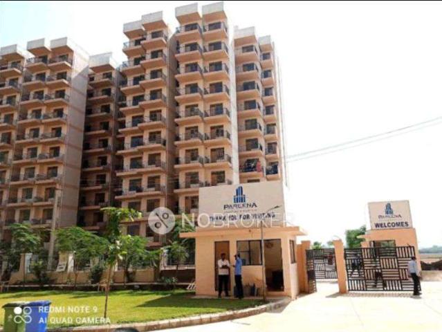 2 BHK Flat In Pareena Laxmi Apartments For Sale In Sector 9