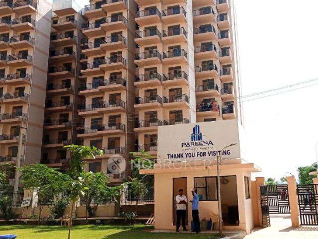 2 BHK Flat In Pareena Lakshmi Apartment For Sale In Pareen