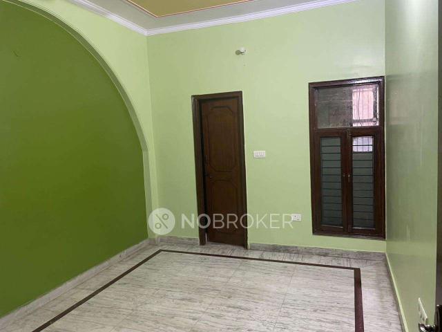 2 BHK Flat In Parsvnath Paradise, Mohan Nagar for Rent In Mohan Nagar