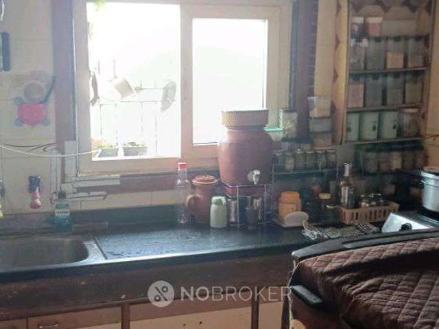 2 BHK Flat In Pearl Apartment, kellys, kilpauk For Sale In Ba