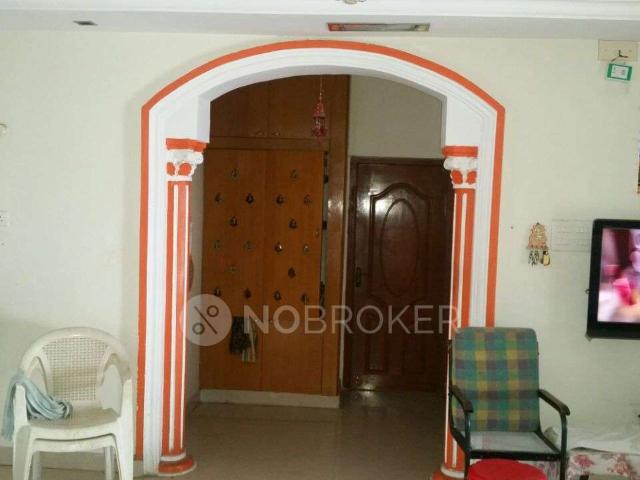 2 BHK Flat In Prabath Home for Rent In Medavakkam