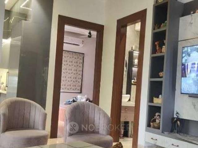 2 BHK Flat In Prashant Vihar Pitam Pura for Rent In Rohini