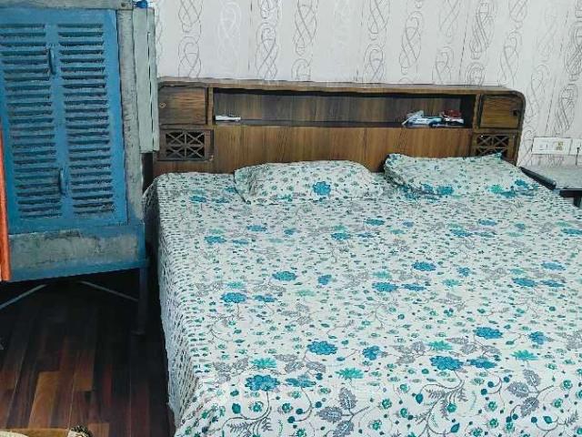2 BHK Flat In Prateek Laurel for Rent In Sector 120
