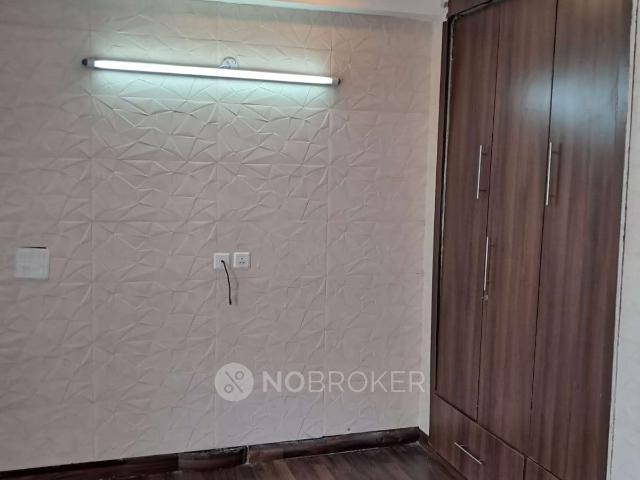 2 BHK Flat In Prateek Wisteria for Rent In Sector 77