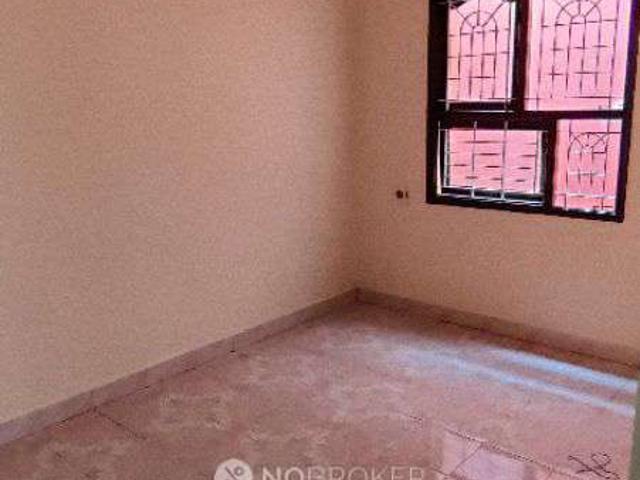 2 BHK Flat In Priyanka Apartments, Near Allahabad Indian Ban