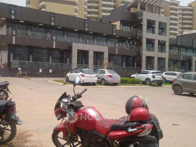 2 BHK Flat In Pryamid Urban 67 for Rent In Sector 67a