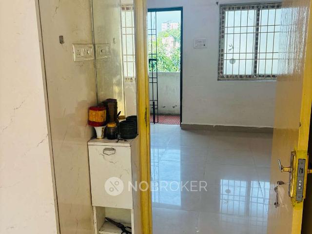 2 BHK Flat In Ruby Towers Pattalam For Sale In Choolai
