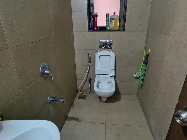 2 BHK Flat In Runwal Eirene, Thane West For Sale In Thane West