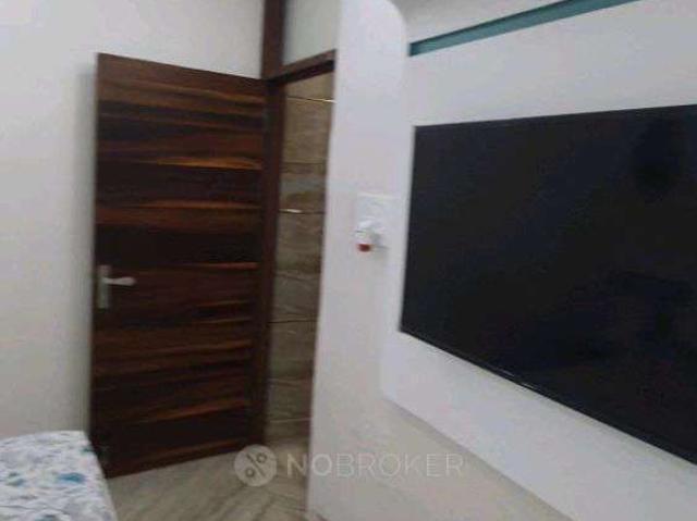 2 BHK Flat In Rwa Parmanand For Sale In Mukherjee Nagar