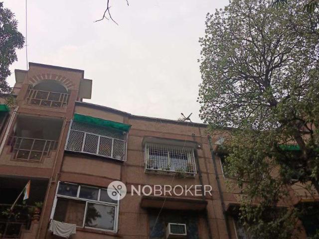 2 BHK Flat In Rajat Vihar, Sector 62 for Rent In Sector 62