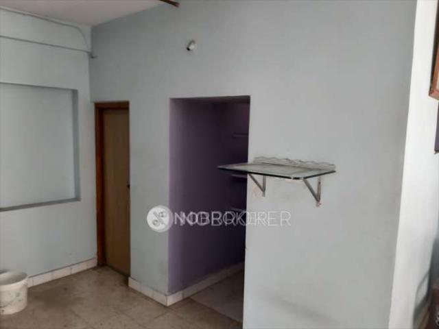 2 BHK Flat In Rajarajeshwari Nilaya for Lease In Netaji Roa