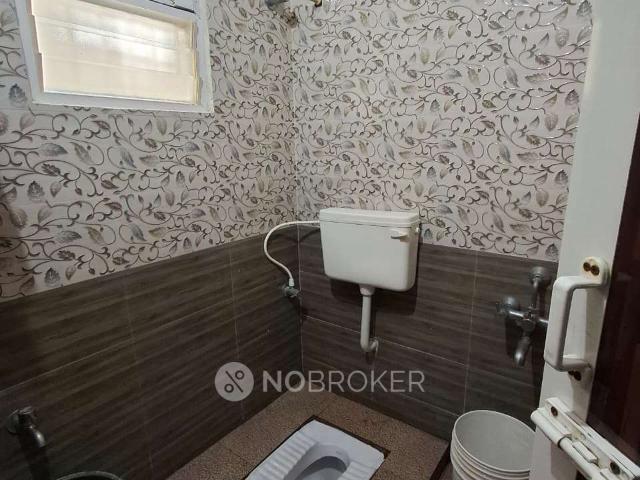 2 BHK Flat In Ramachandra Thirumana Mahal Poonamallee For Sa