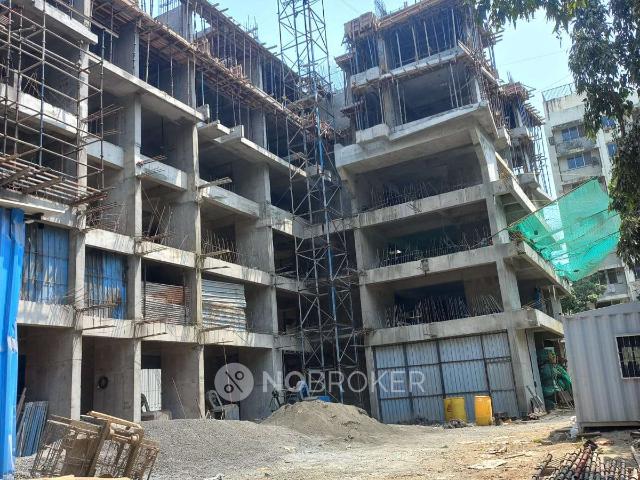 2 BHK Flat In Ramesh Apartment For Sale In Borivali West