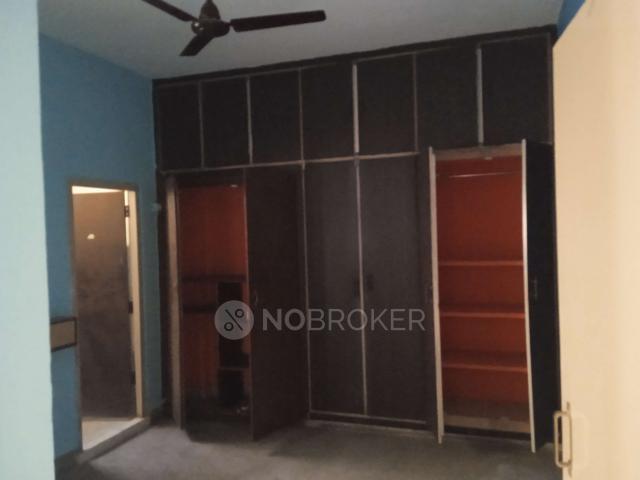2 BHK Flat In Ratna Kamal Apartments for Rent In New Nallak