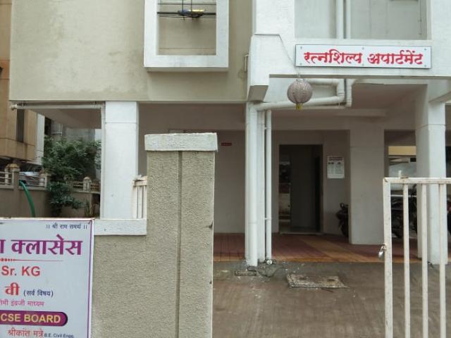 2 BHK Flat In Ratnashilp Apartment for Rent In Bhugaon, Bav