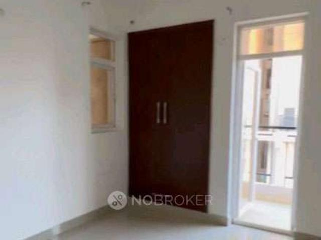 2 BHK Flat In Ratan Pearls for Rent In Sector 16