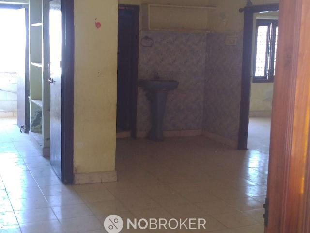 2 BHK Flat In Ravi Teja Apartments for Rent In Serlingampally