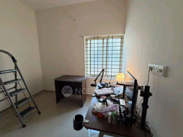 2 BHK Flat In Reshma Prem Residency for Lease In Kudlu