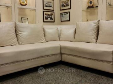 Pune, Pune District, Maharashtra - Parking