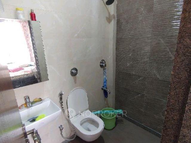 2 BHK Flat In Roha Satsang Bharti For Sale In Malad East