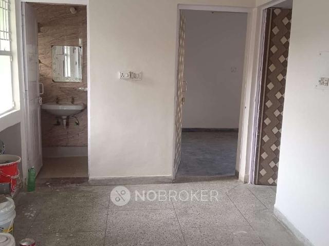 2 BHK Flat In Rosewood Apartments, Gate No. 1 for Rent In Dw