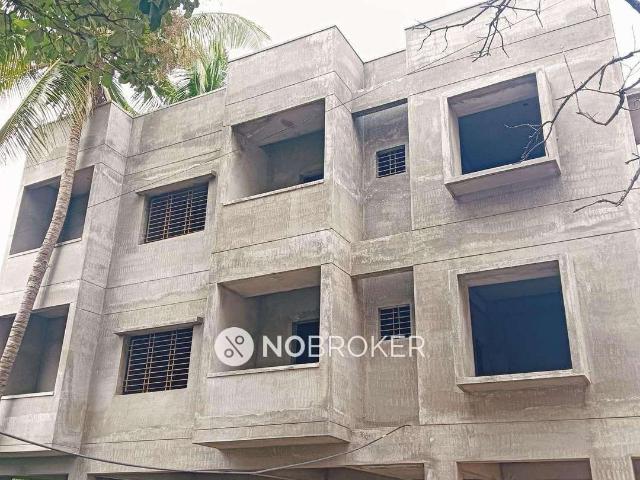 2 BHK Flat In Emerald Lakefront Serenity for Lease In Royal Enclave