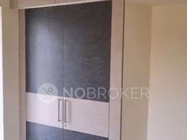 2 BHK Flat In Royal Residence, Thoraipakkam for Rent In Roy