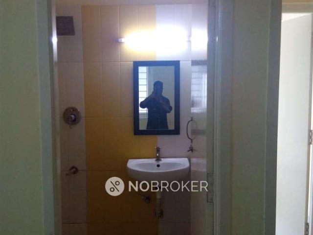 2 BHK Flat In Royal Retreat Apartments For Sale In Perungudi