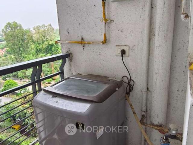 2 BHK Flat In Stand Alone Building for Rent In Sector 73