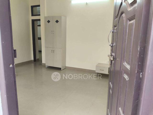 2 BHK Flat In Standalone Building for Lease In Chickpet