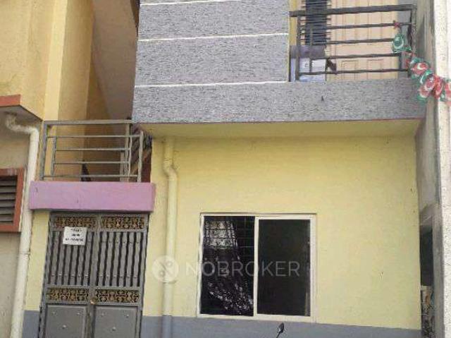 2 BHK Flat In Standalone Building for Lease In Karnataka Layout