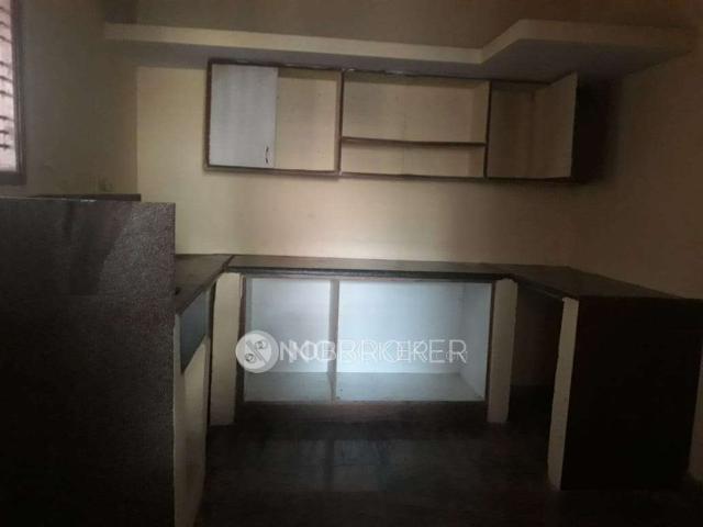 2 BHK Flat In Standalone Building for Lease In Laggere