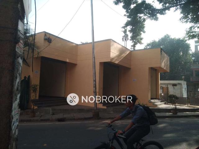 2 BHK Flat In Standalone Building for Lease In Tavarekere