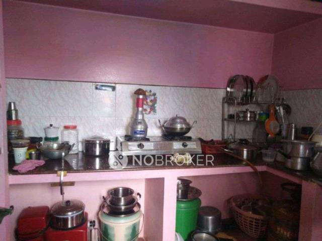 2 BHK Flat In Standalone Building for Lease In Tharamani