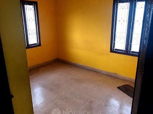 2 BHK Flat In Standalone Building for Rent In Chromepet