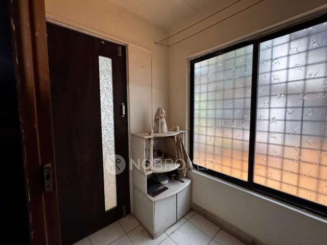 2 BHK Flat In Standalone Building for Rent In Andheri West