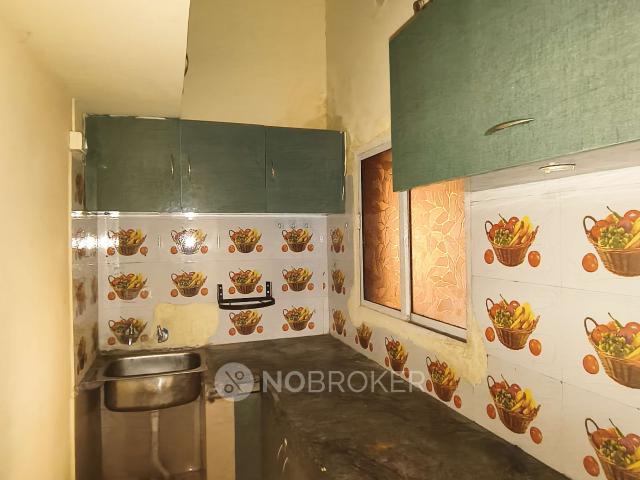 2 BHK Flat In Standalone Building for Rent In Attapur