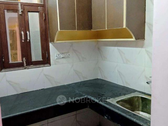 2 BHK Flat In Standalone Building for Rent In Burari