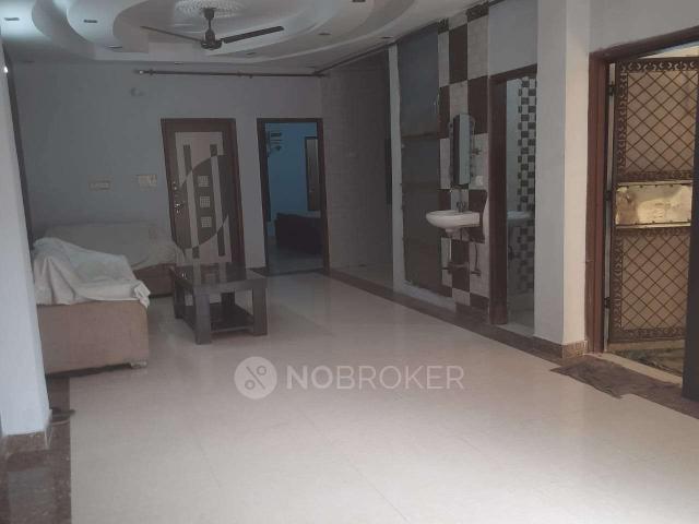 2 BHK Flat In Standalone Building for Rent In Indrapuram