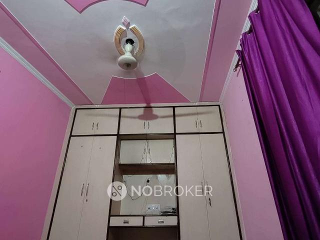 2 BHK Flat In Standalone Building for Rent In Laxmi Nagar