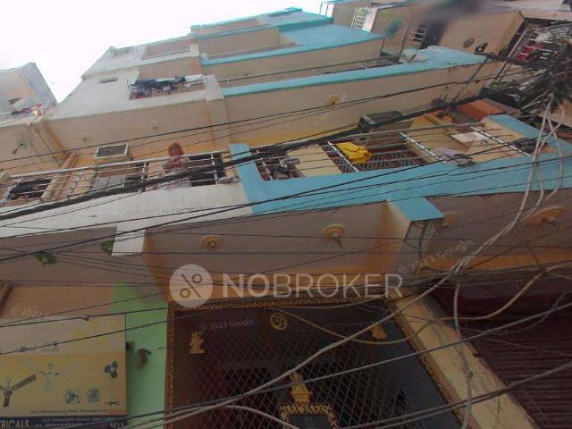 2 BHK Flat In Standalone Building for Rent In Mayur Vihar