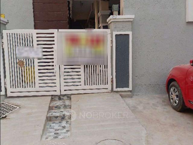 2 BHK Flat In Standalone Building for Rent In Madhapur