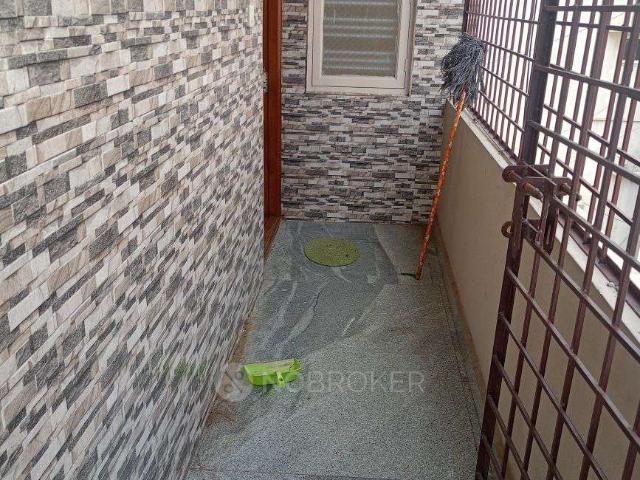 2 BHK Flat In Standalone Building for Rent In Marathahalli