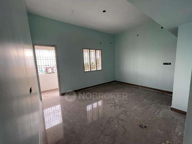 2 BHK Flat In Standalone Building for Rent In Medavakkam