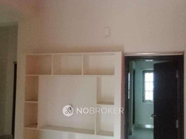 2 BHK Flat In Standalone Building for Rent In Mig Colony