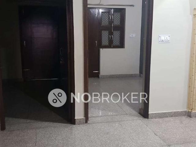 2 BHK Flat In Standalone Building for Rent In Sector 11