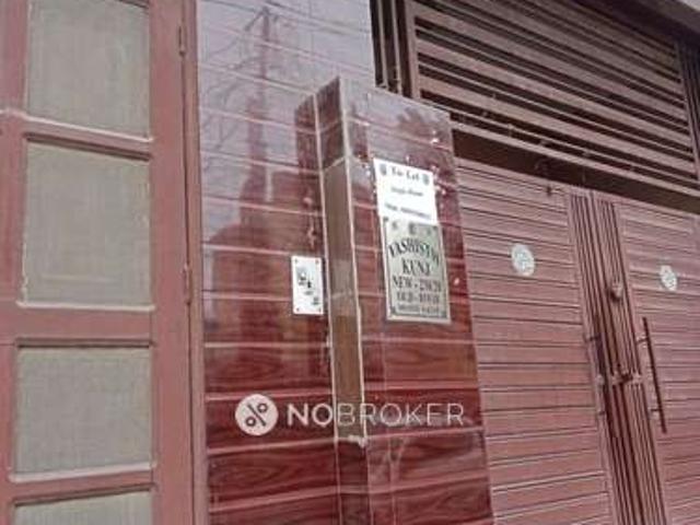 2 BHK Flat In Standalone Building for Rent In Sector 11