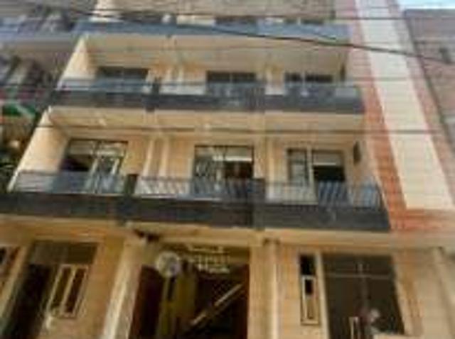 2 BHK Flat In Standalone Building for Rent In Sector 13