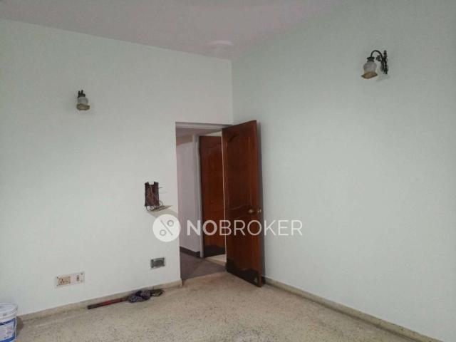 2 BHK Flat In Standalone Building for Rent In Pitam Pura