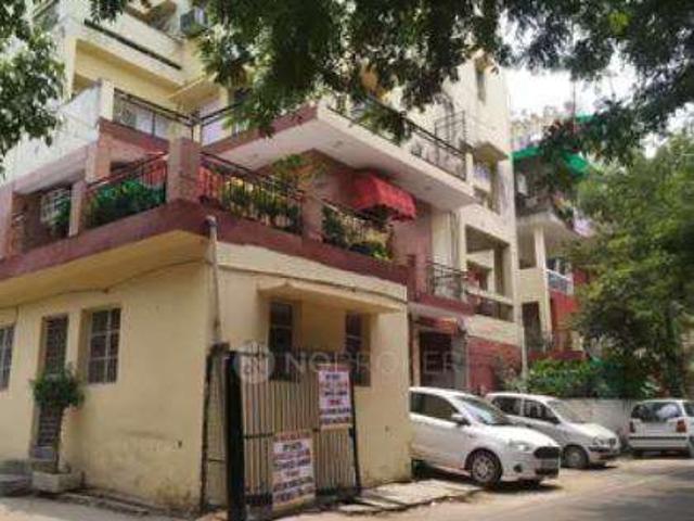 2 BHK Flat In Standalone Building For Sale In Barakhamba